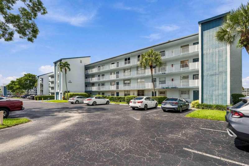 2 bedroom Condominium at 7680 NW 18th Street #406, 10 Of Palm Springs 2 Condo, Margate — photo 1