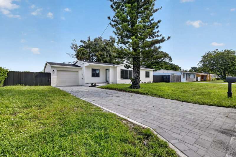 3 bedroom Single Family Residence at 3185 Riddle Road, Price Lake Unrec On, West Palm Beach — photo 1