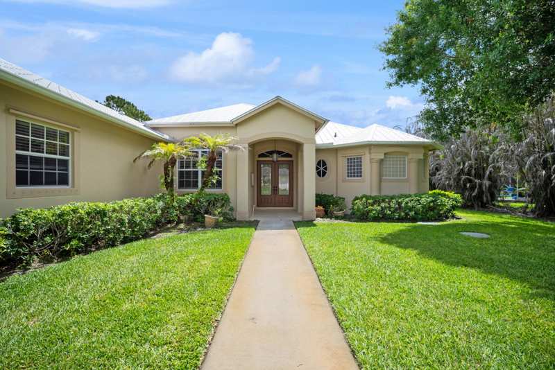 4 bedroom Single Family Residence at 1106 SW Thoreau Court, Westwood Country Estates, Palm City — photo 1