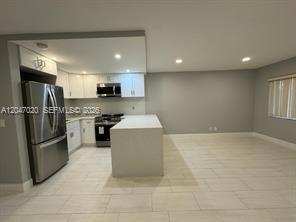 1 bedroom Condominium at 500 Village Green Circle #215, Village Green Dorchester Condo, Palm Springs — photo 1