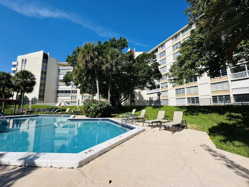 2 bedroom Condominium at 6901 Environ Boulevard #1c, Environ I Condo 9, Lauderhill — photo 1