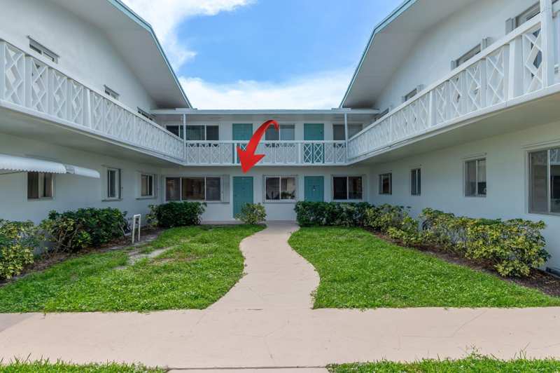 1 bedroom Condominium at 2290 Sunset Avenue #7, Lakeside Point Apt 12 Condo, Lake Worth Beach — photo 1