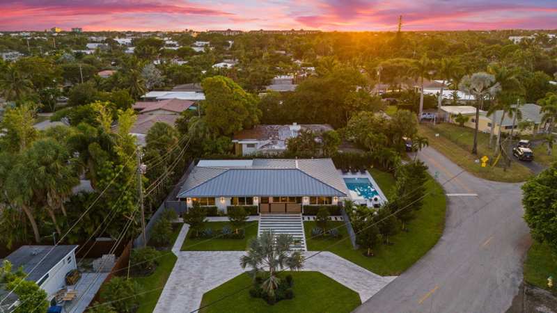 4 bedroom Single Family Residence at 2000 Coral Gardens Drive, Coral Gardens Amen Plat, Wilton Manors — photo 1