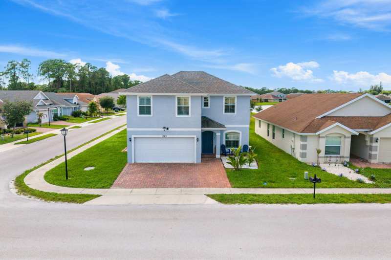 3 bedroom Single Family Residence at 313 Palm Breezes Drive, Morningside Palm Breezes Club Phase 2A, Fort Pierce — photo 1