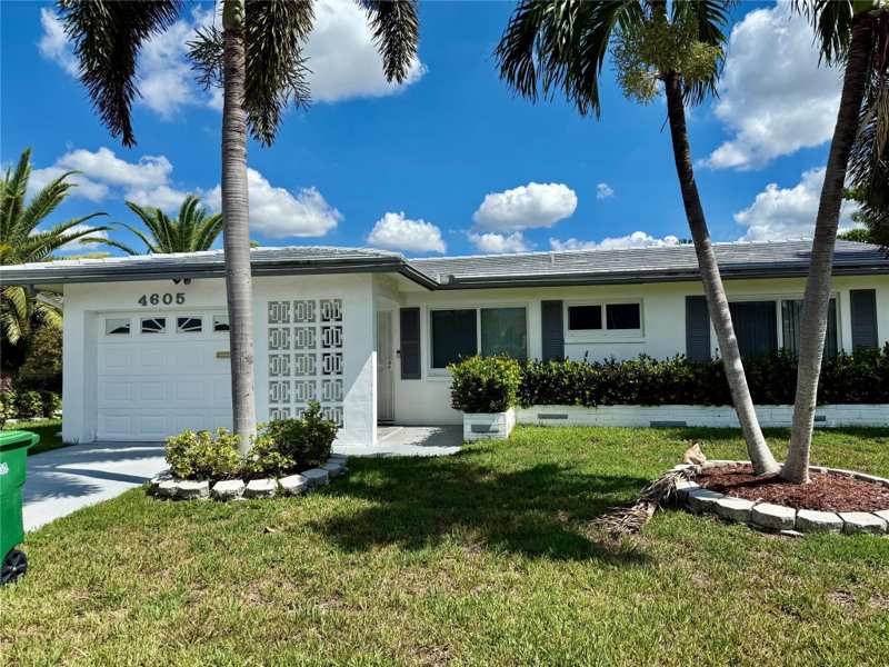 2 bedroom Single Family Residence at 4605 NW 49th Street, Mainlands Of Tamarac Lakes, Tamarac — photo 1
