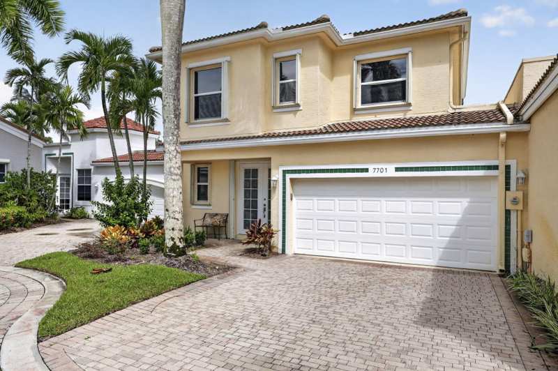 3 bedroom Townhouse at 7701 Cardinal Court, Ibis Golf And Country Club 22, West Palm Beach — photo 1