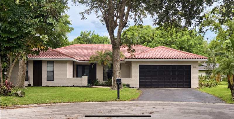 4 bedroom Single Family Residence at 2151 NW 99th Way, Maplewood, Coral Springs — photo 1