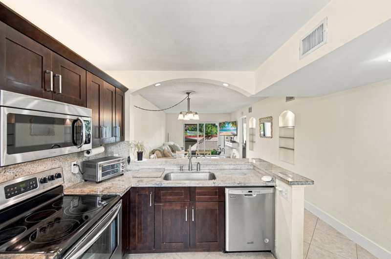 2 bedroom Condominium at 6585 Somerset Drive #102, Kensington Walk Condo, Boca Raton — photo 1