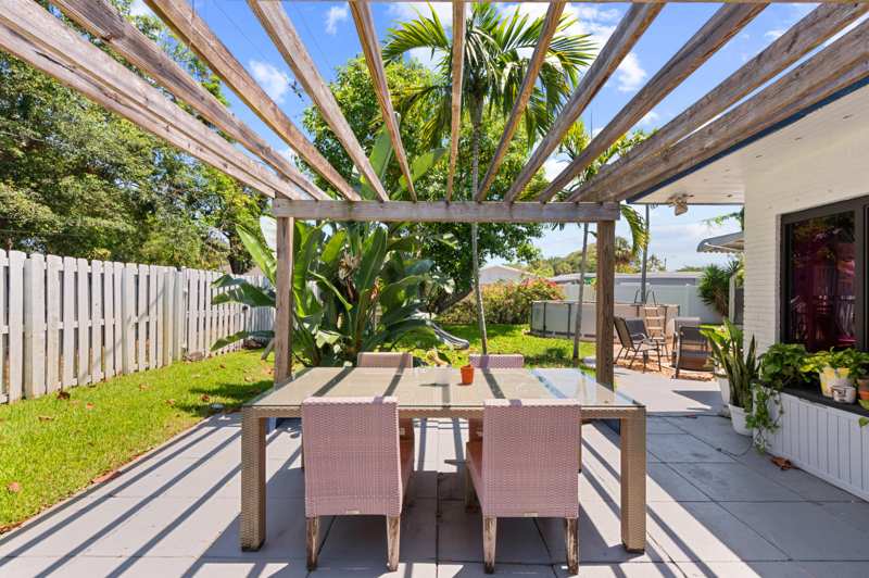 3 bedroom Single Family Residence at 336 SW 20th Street, Lauderdale, Fort Lauderdale — photo 1