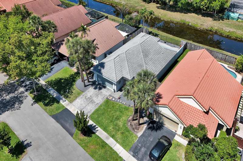 3 bedroom Single Family Residence at 9355 NW 18th Drive, Jacaranda Parcel 252A, Plantation — photo 1