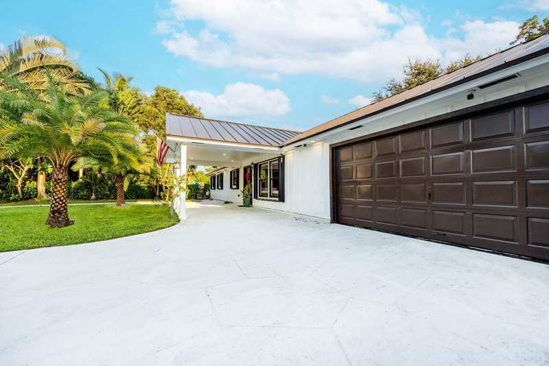 4 bedroom Single Family Residence at 2024 Palmetto Road, Lake Clarke Mnr, West Palm Beach — photo 1