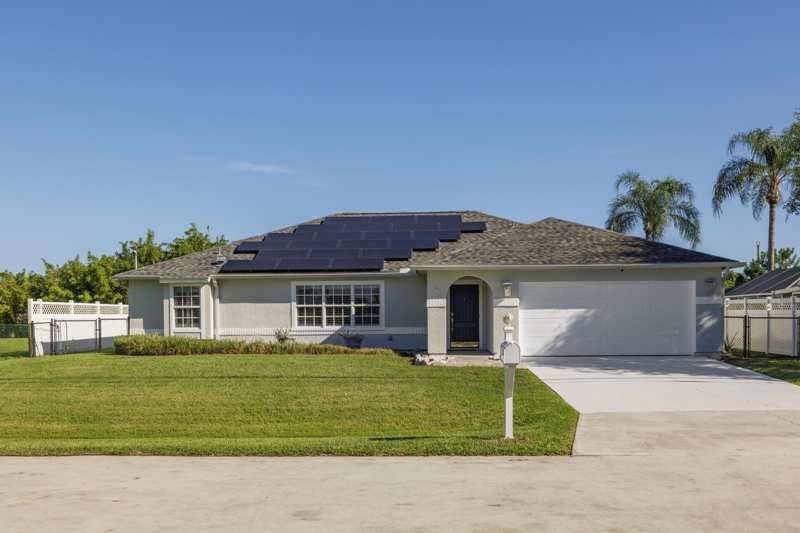 3 bedroom Single Family Residence at 1617 SE North Blackwell Drive, Port St Lucie Section 40, Port St. Lucie — photo 1