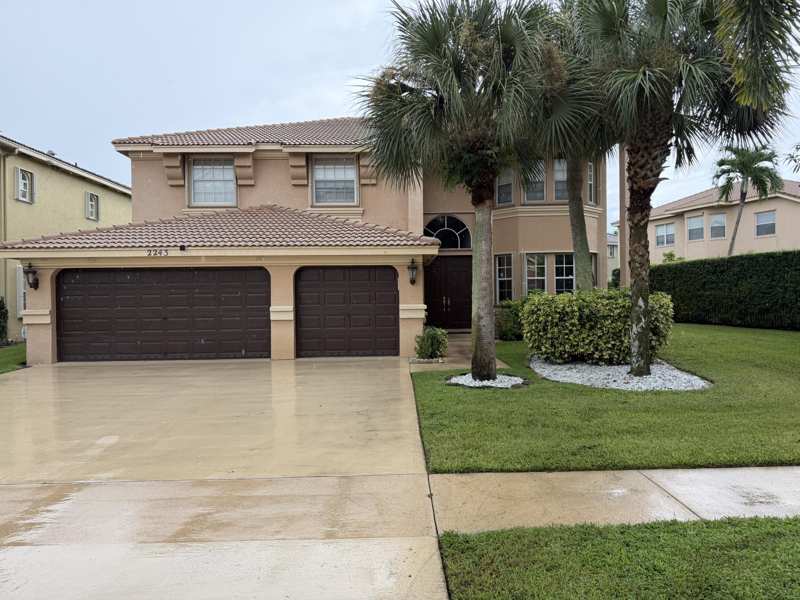 5 bedroom Single Family Residence at 2243 Ridgewood Circle, Madison Green 1 Pars F And J, Royal Palm Beach — photo 1