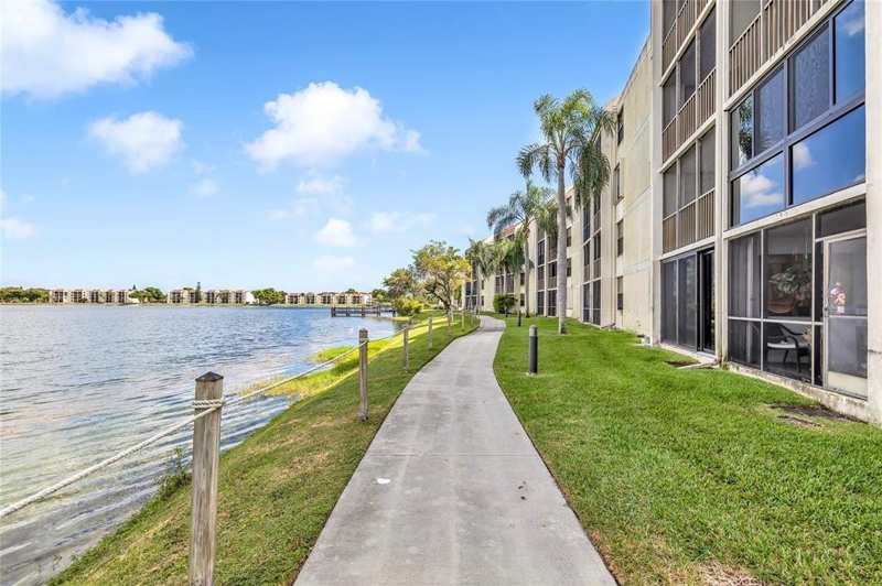 2 bedroom Condominium at 118 Lake Emerald Drive #103, Lake Emerald Condominium No, Oakland Park — photo 1
