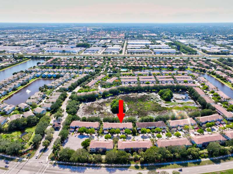 3 bedroom Townhouse at 2364 Center Stone Lane, Thousand Oaks, Riviera Beach — photo 1