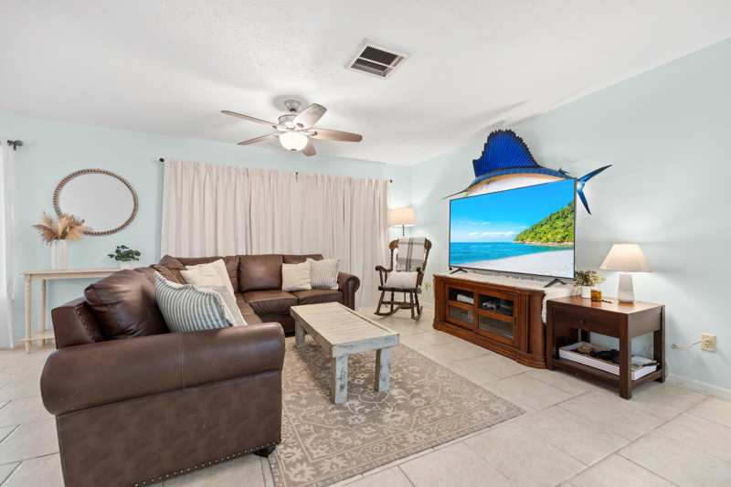 2 bedroom Single Family Residence at 3474 NE Sandra Drive, Skyline Heights, Jensen Beach — photo 1