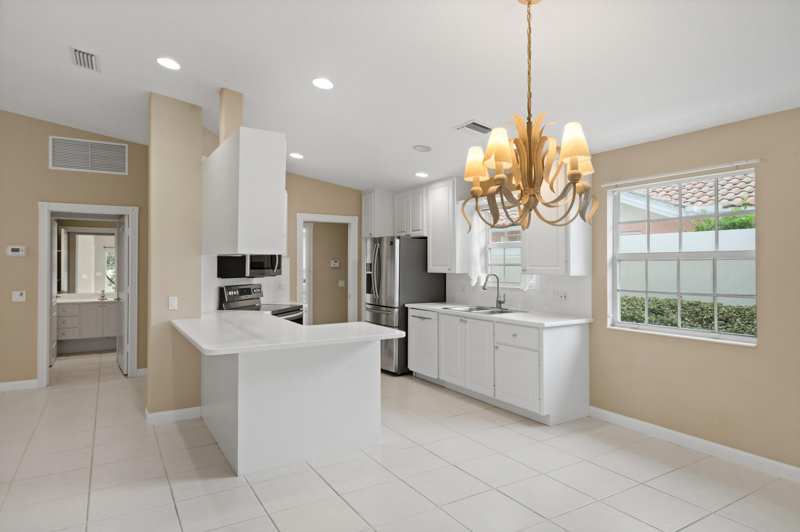 2 bedroom Villa at 996 SW Balmoral Trace, Florida Club, Stuart — photo 1