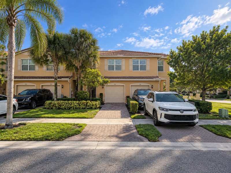 3 bedroom Townhouse at 5984 Monterra Club Drive, Colony Reserve At Lake Worth, Lake Worth — photo 1