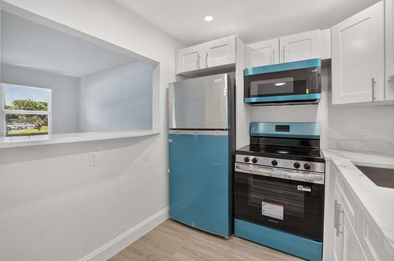 1 bedroom Condominium at 1038 Berkshire B, Berkshire B Condo, Deerfield Beach — photo 1