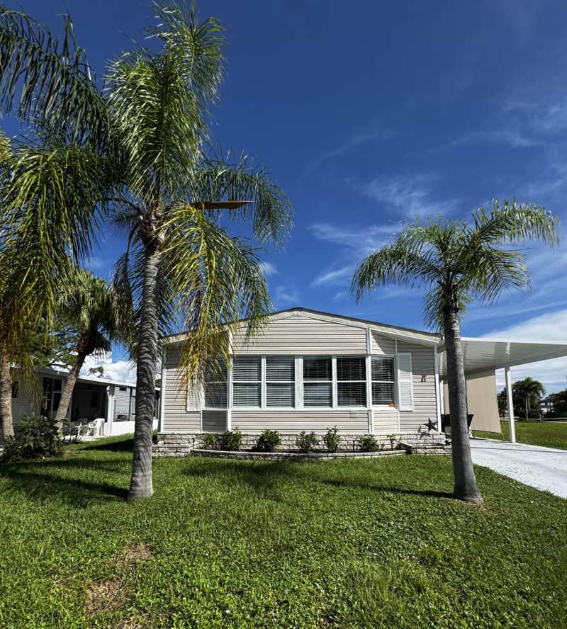 2 bedroom Manufactured Home at 45 Sierra Del Norte, Spanish Lakes Fairways , Fort Pierce — photo 1