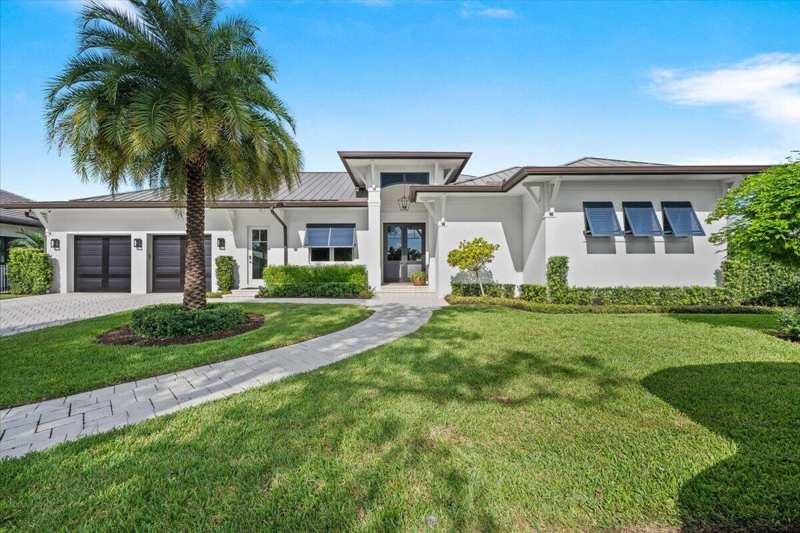 4 bedroom Single Family Residence at 934 N Loxahatchee Drive, Riverside, Jupiter — photo 1