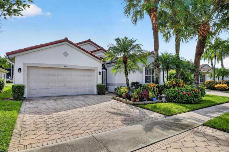 3 bedroom Single Family Residence at 6649 Sun River Road, Lakeridge Greens At Pipers Glen, Boynton Beach — photo 1