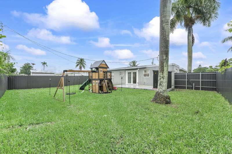 3 bedroom Single Family Residence at 6337 NW 24th Court, North Margate 1st Add, Margate — photo 1