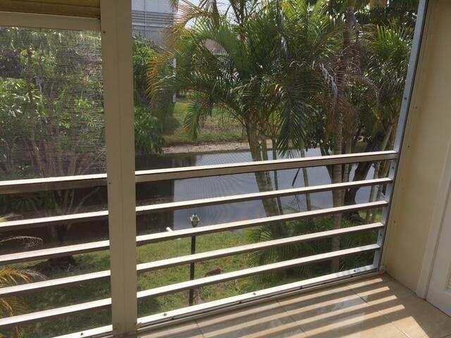 1 bedroom Condominium at 4222 Inverrary Boulevard #4813, Inverrary Gardens Condo I, Lauderhill — photo 1