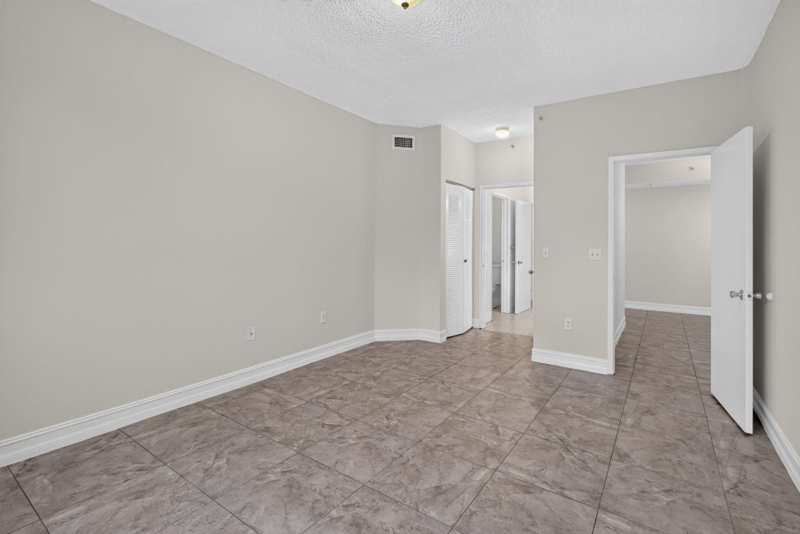 2 bedroom Condominium at 6960 SW 39th Street #207e, Courtyards at Davie, Davie — photo 1