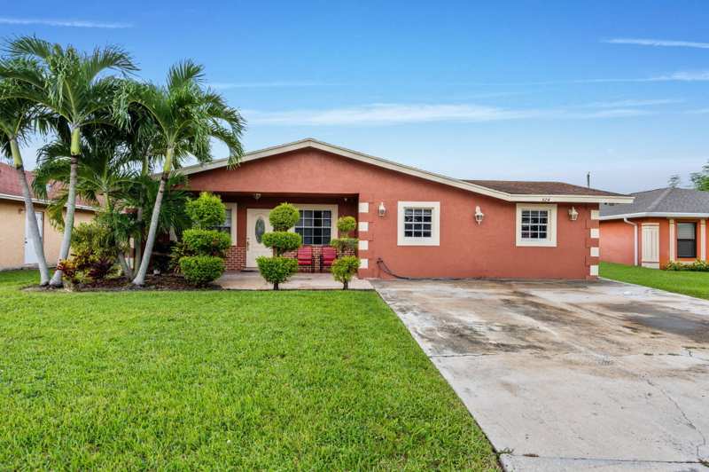 3 bedroom Single Family Residence at 524 NW 9th Avenue, Cherry Hills, Boynton Beach — photo 1