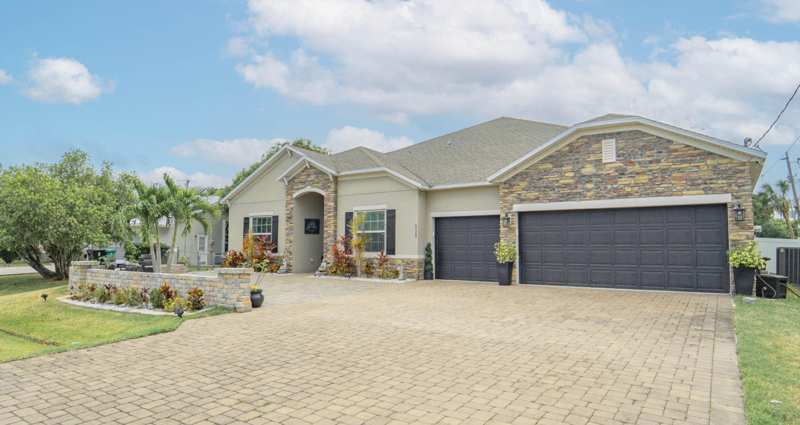 4 bedroom Single Family Residence at 6920 NW Jorgensen Road, Port St Lucie Section 43, Port St. Lucie — photo 1