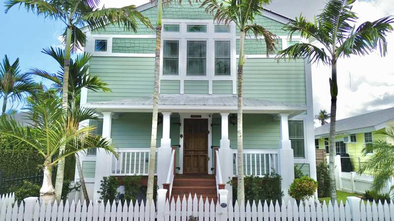 4 bedroom Single Family Residence at 9172 SE Apollo Street, Olympia / Zeus Park, Hobe Sound — photo 1
