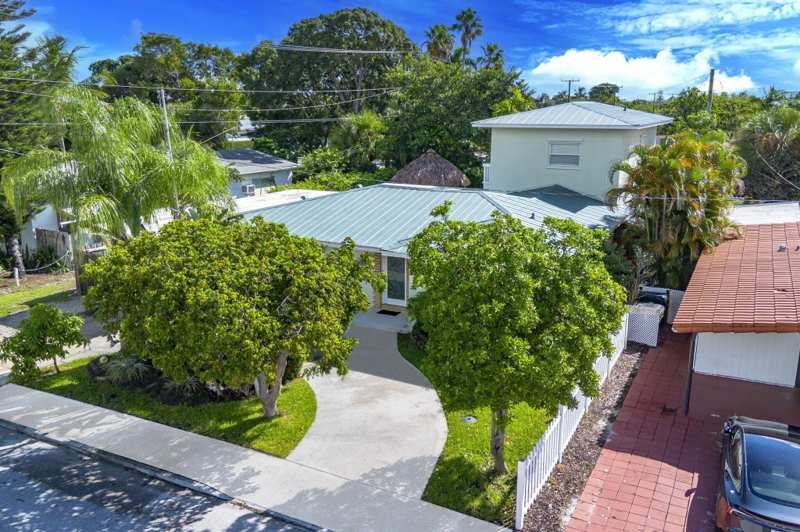 4 bedroom Single Family Residence at 1808 N M Street, North Lake Worth, Lake Worth Beach — photo 1