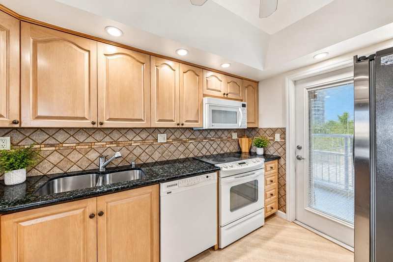 3 bedroom Condominium at 3180 NE 48th Court #309, Palm-Aire At Coral Key, Lighthouse Point — photo 1