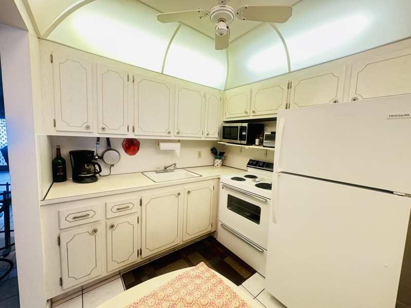1 bedroom Condominium at 162 Grantham E, Century Village East, Deerfield Beach — photo 1