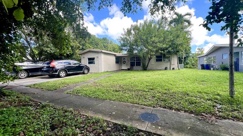 3 bedroom Single Family Residence at 3999 NW 36th Street, Lauderdale Lakes North Gate, Lauderdale Lakes — photo 1