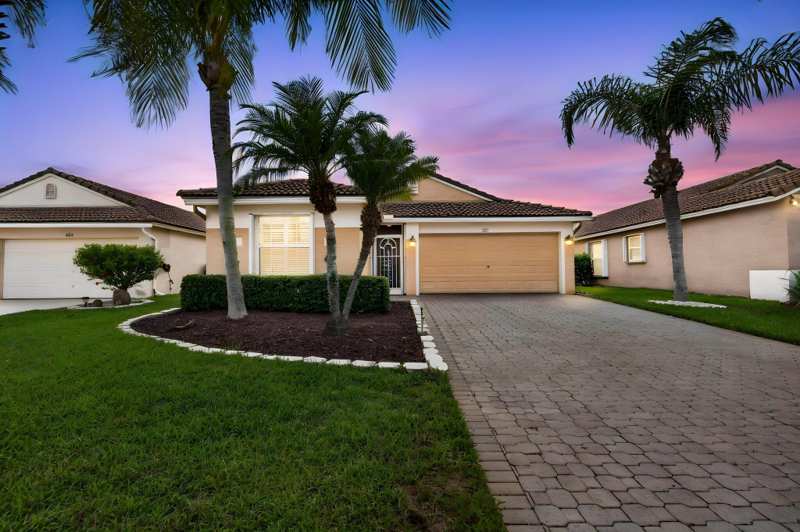 3 bedroom Single Family Residence at 827 NW Greenwich Court, St James Golf Club Parcel C Phase 1, Port St. Lucie — photo 1