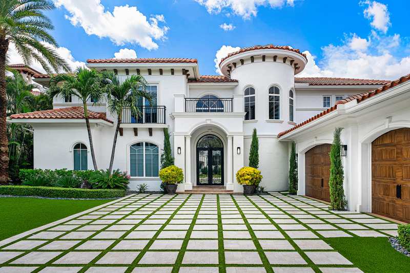 6 bedroom Single Family Residence at 521 NE Spanish Trail, Boca Raton Riviera Unit D, Boca Raton — photo 1