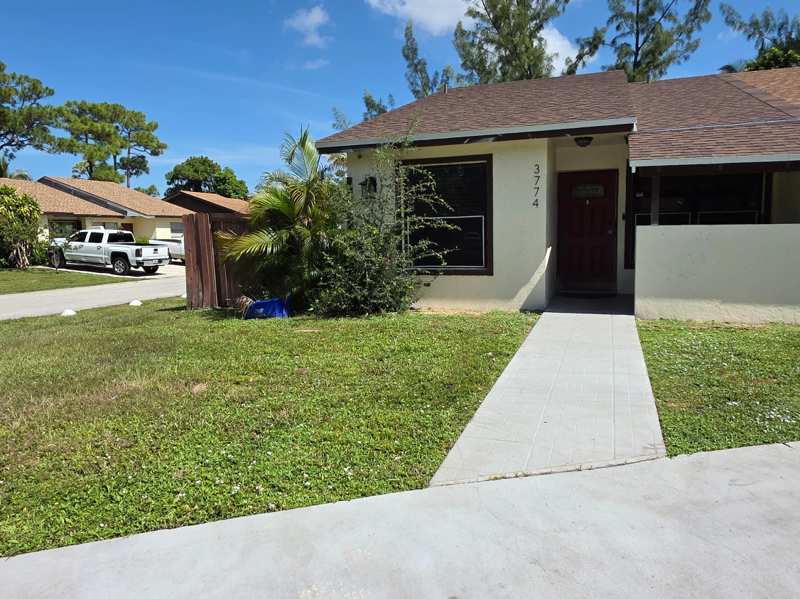 2 bedroom Townhouse at 3774 Mil Lake Court, Mil-Lake Estates 1, Greenacres — photo 1