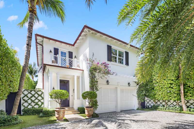 3 bedroom Single Family Residence at 308 Cocoanut Row, Royal Park, Palm Beach — photo 1