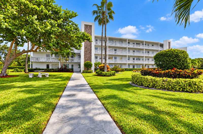 2 bedroom Condominium at 4025 Swansea B #4025, Swansea Condo, Deerfield Beach — photo 1