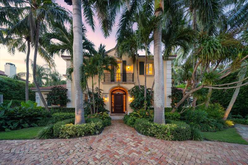 5 bedroom Single Family Residence at 223 Coral Lane, Stotesbury Park Rev, Palm Beach — photo 1