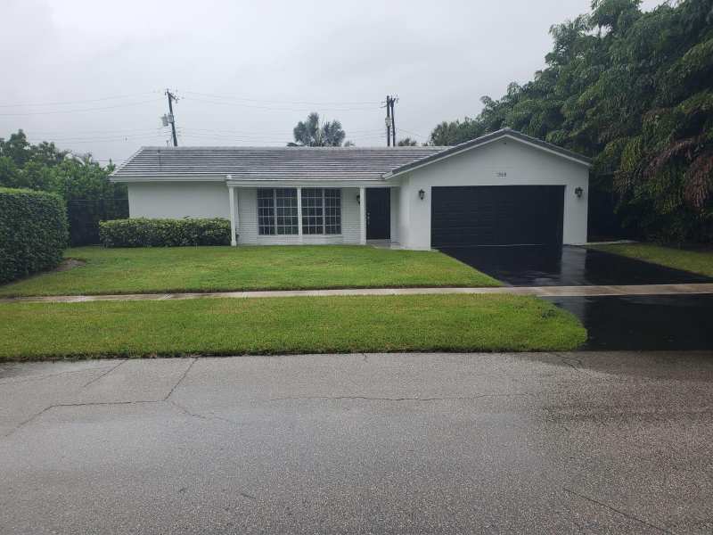 3 bedroom Single Family Residence at 1368 SW 13th Street, Boca Raton Square Unit 14, Boca Raton — photo 1