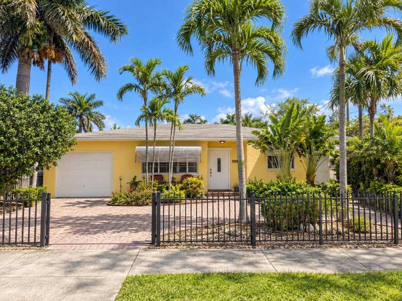 2 bedroom Single Family Residence at 309 Lytle Street, Broadmoor Sec 4, West Palm Beach — photo 1