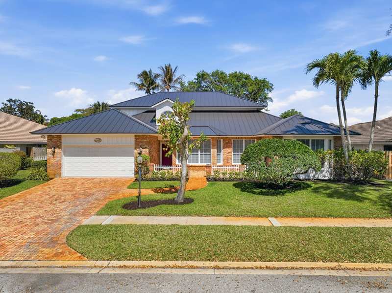 4 bedroom Single Family Residence at 12886 La Rochelle Circle, Frenchmens Landing 3, Palm Beach Gardens — photo 1