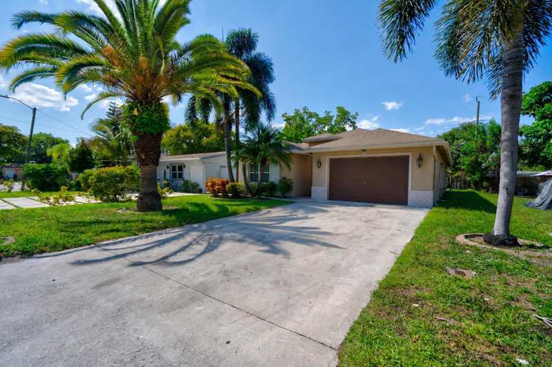 4 bedroom Single Family Residence at 2241 NW 3rd Street, Collier City, Pompano Beach — photo 1