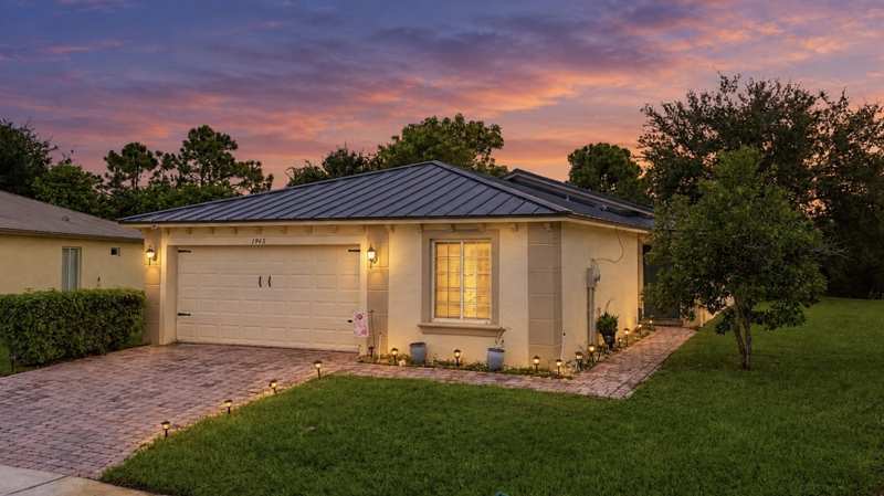 4 bedroom Single Family Residence at 1985 SW Marblehead Way, First Replat Of Portofino Isles, Port St. Lucie — photo 1