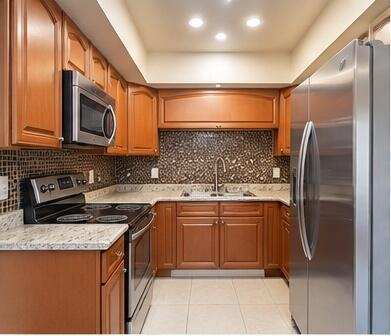 2 bedroom Condominium at 227 Castlewood Drive #207, Maple Leaf Villas Condo, North Palm Beach — photo 1