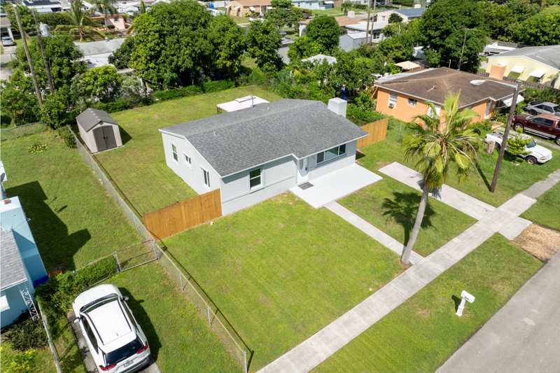 3 bedroom Single Family Residence at 2349 Par Road, Golfview Heights 8, West Palm Beach — photo 1