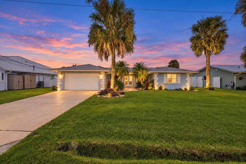 3 bedroom Single Family Residence at 180 NE Surfside Avenue, Port St Lucie Section 26, Port St. Lucie — photo 1